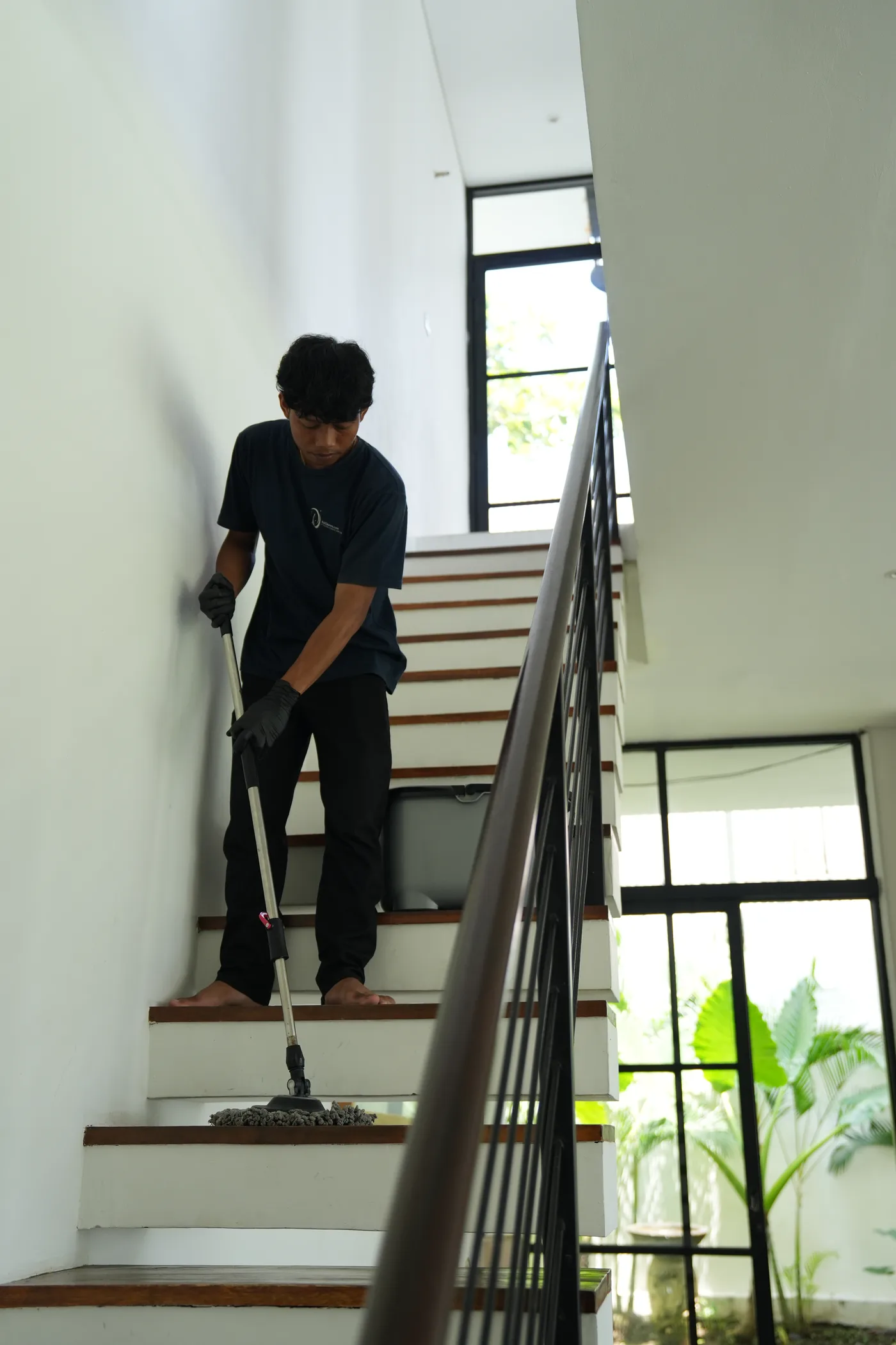 Bali Cleaners at work